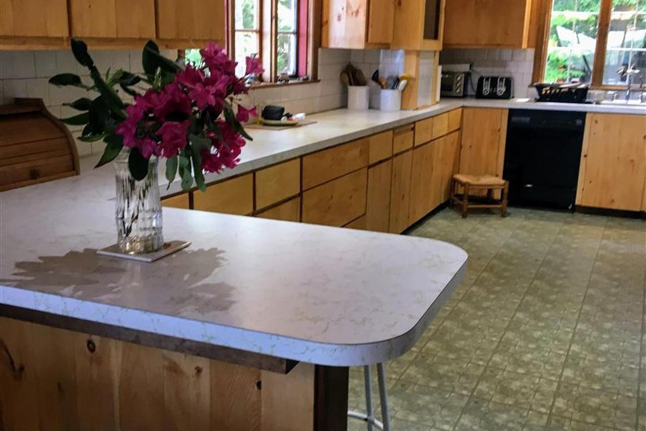 Meredith Lakefront Lodge On Lake Winnipesaukee Exterior foto