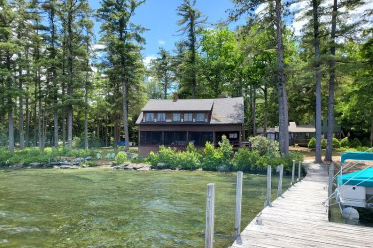 Meredith Lakefront Lodge On Lake Winnipesaukee Exterior foto