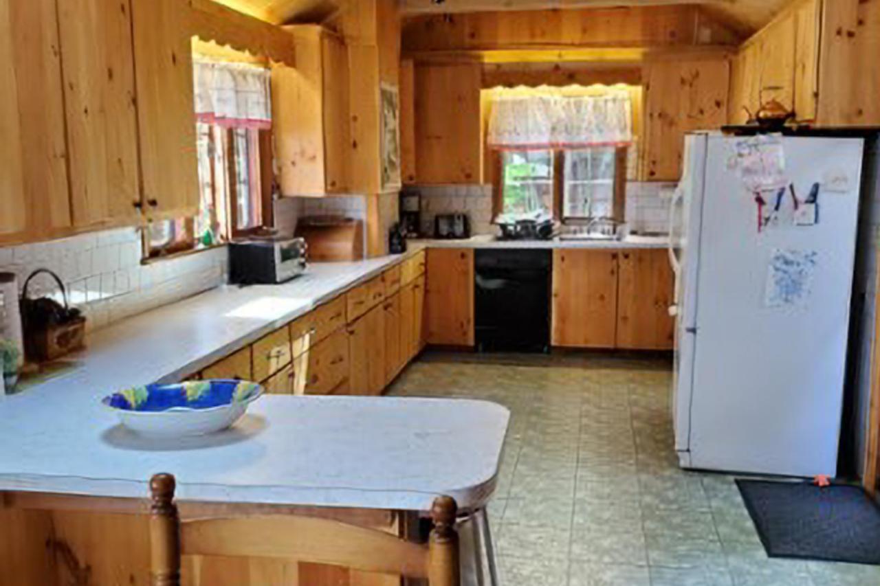 Meredith Lakefront Lodge On Lake Winnipesaukee Exterior foto