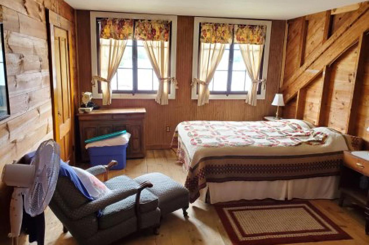 Meredith Lakefront Lodge On Lake Winnipesaukee Exterior foto