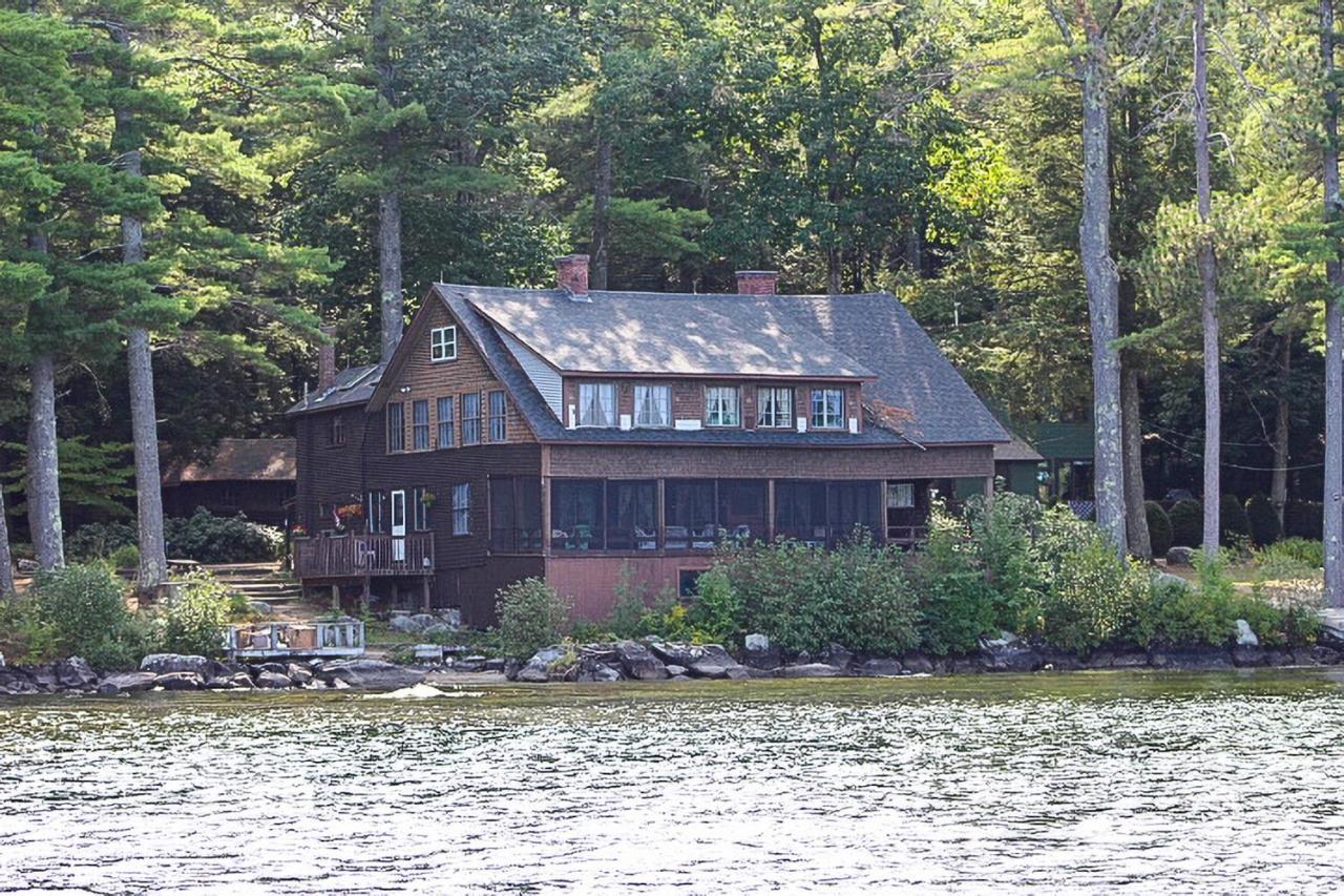 Meredith Lakefront Lodge On Lake Winnipesaukee Exterior foto