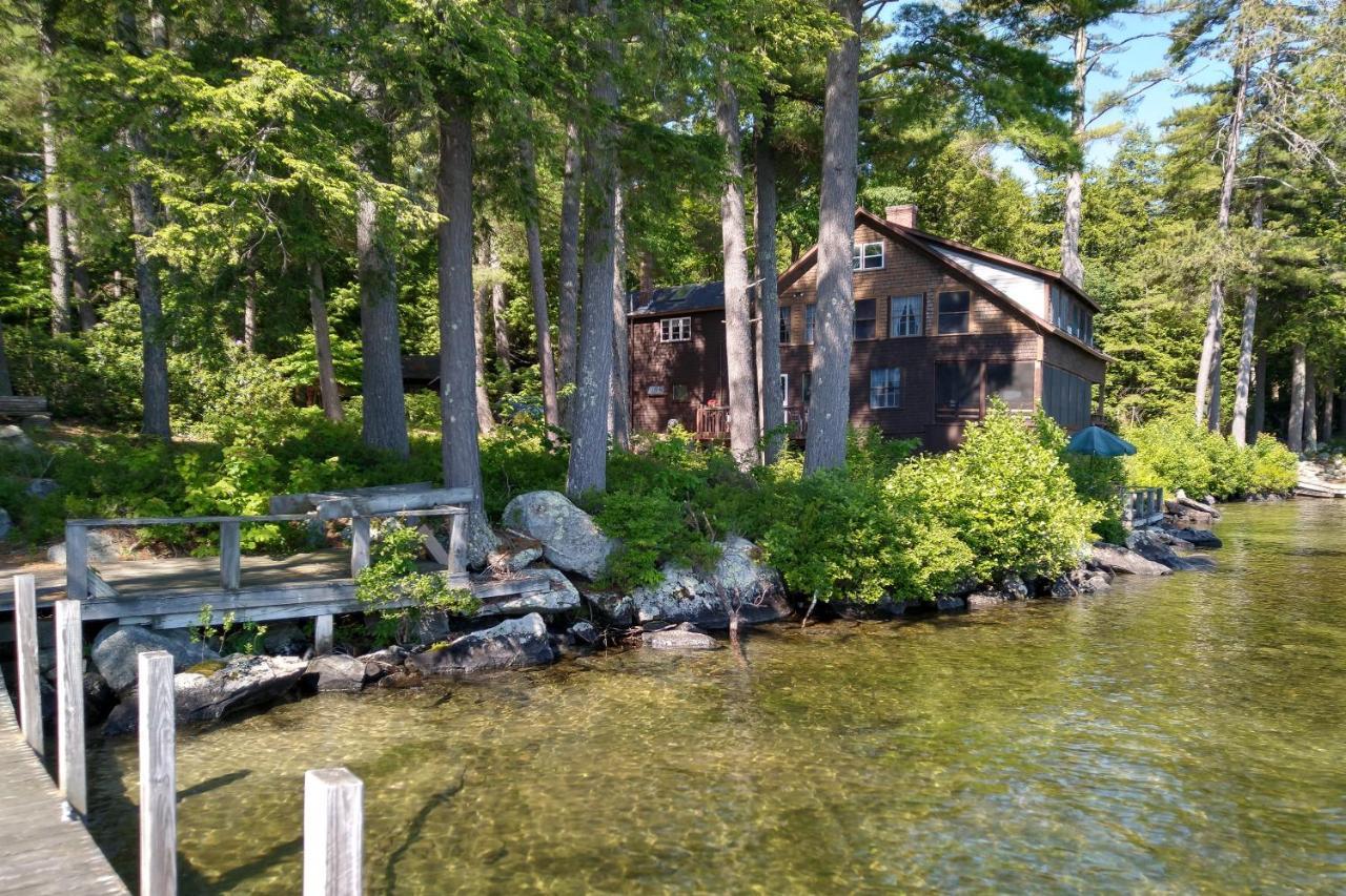 Meredith Lakefront Lodge On Lake Winnipesaukee Exterior foto