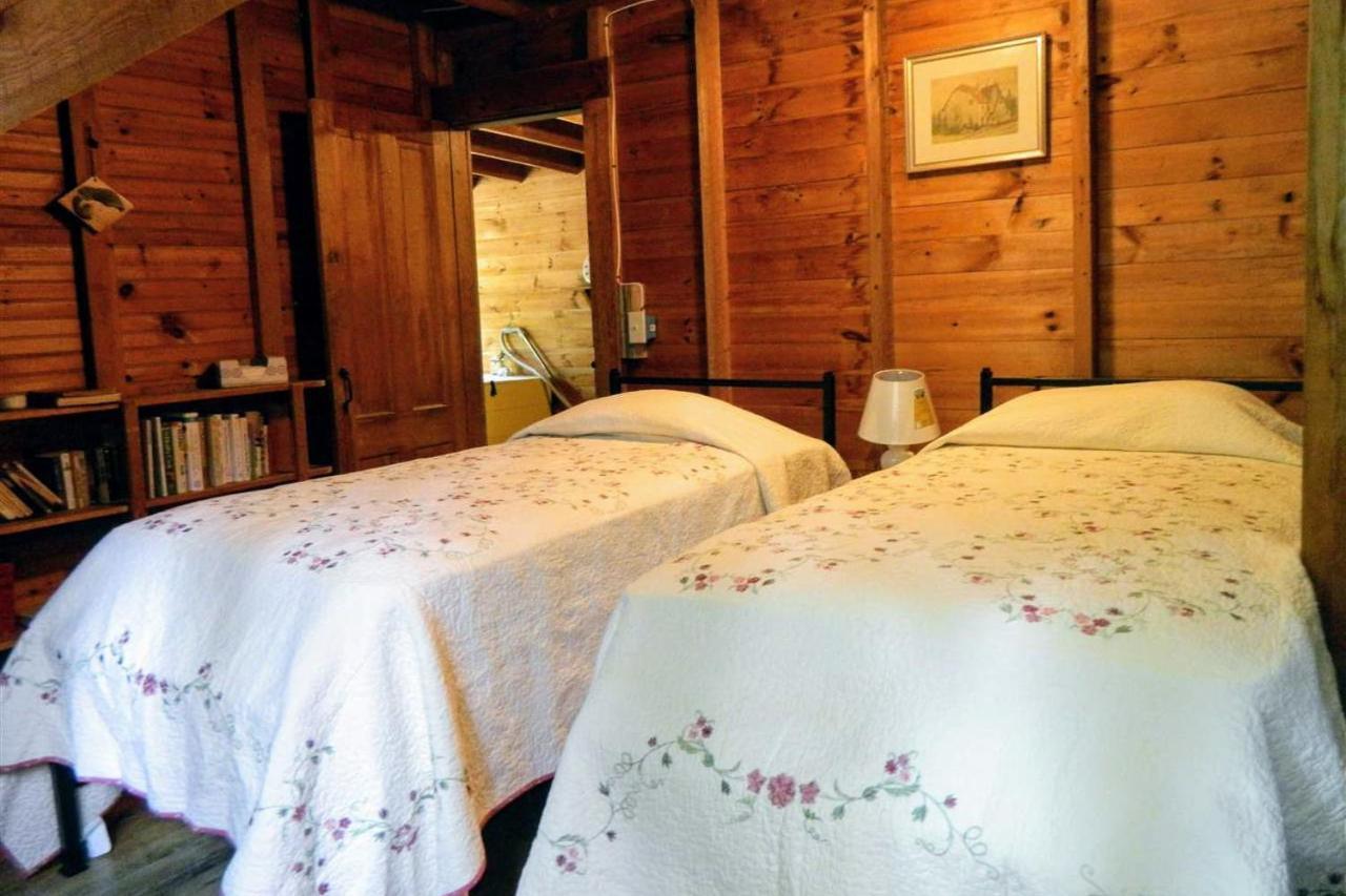Meredith Lakefront Lodge On Lake Winnipesaukee Exterior foto